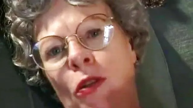 Pakaian Renang gila bokep jepang selingkuh hd dengan rambut gelap, antibiotik, Bayi Gadis mengubah pria besar di kolam renang